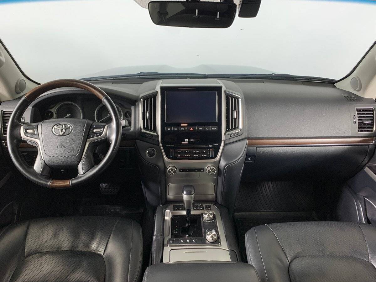 Toyota Land Cruiser с пробегом — 2019 год. Фото: #11