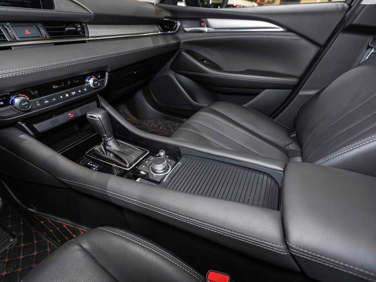 Mazda 6 с пробегом — 2023 год. Фото: #11