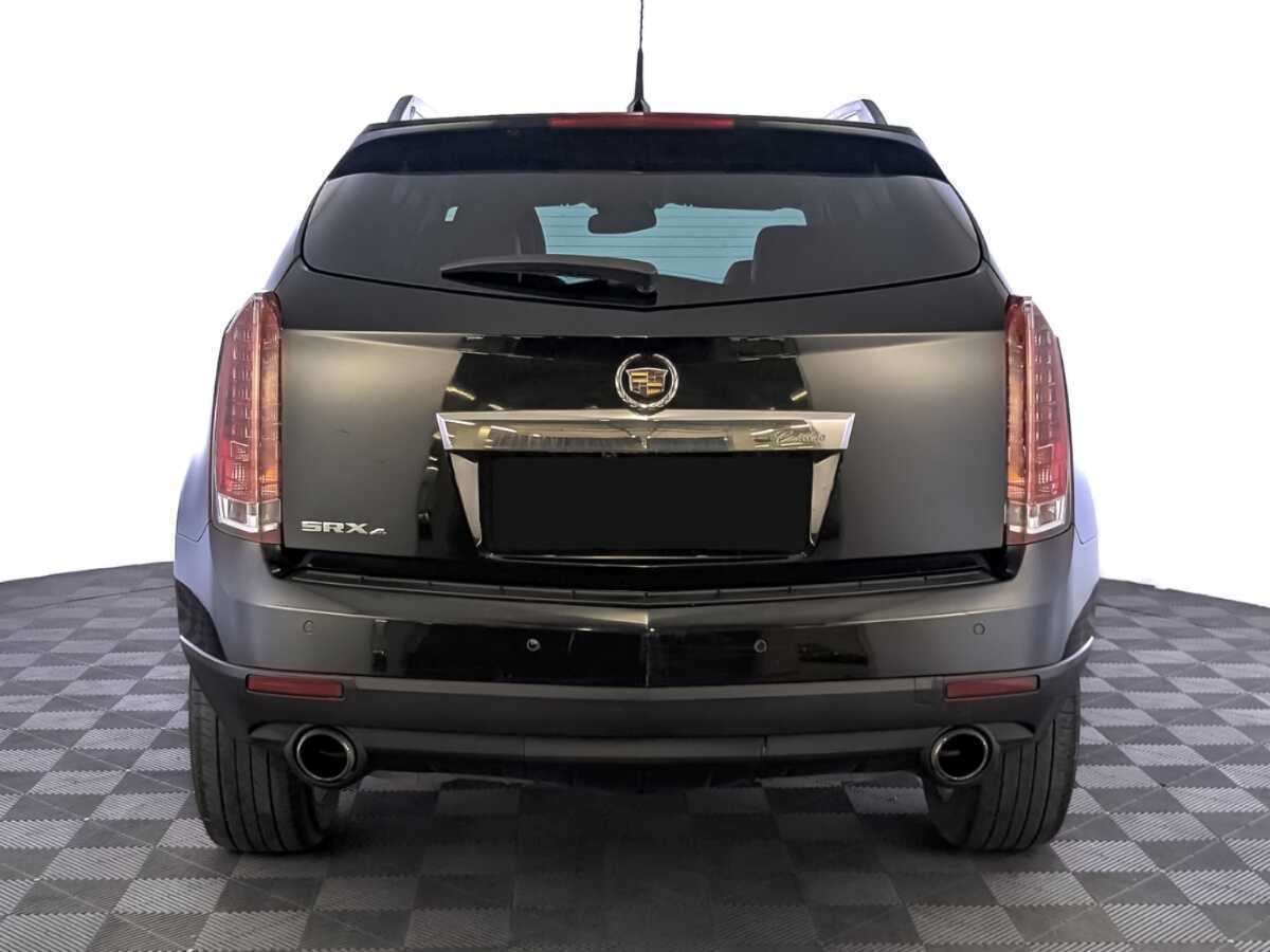 Cadillac SRX с пробегом — 2010 год. Фото: #5