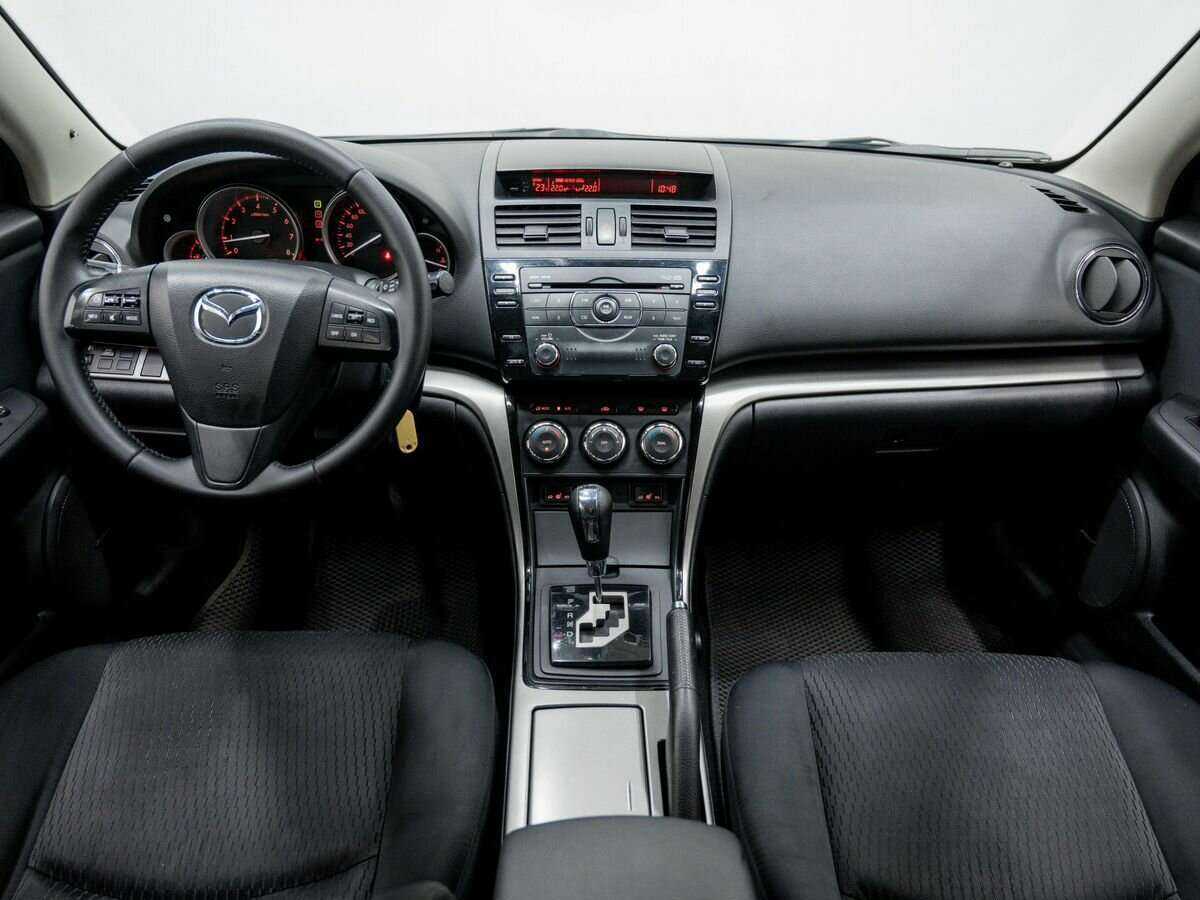 Mazda 6 с пробегом — 2010 год. Фото: #9