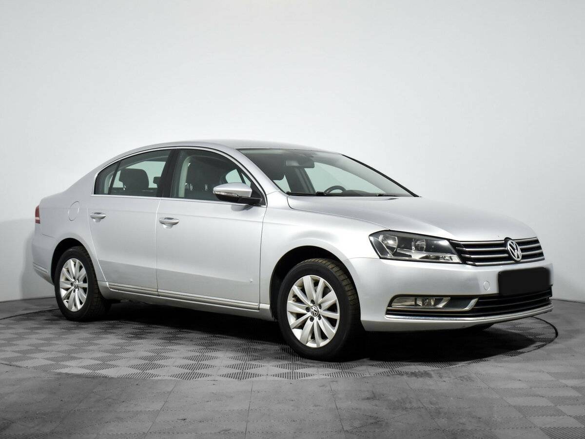 Volkswagen Passat с пробегом — 2012 год. Фото: #2