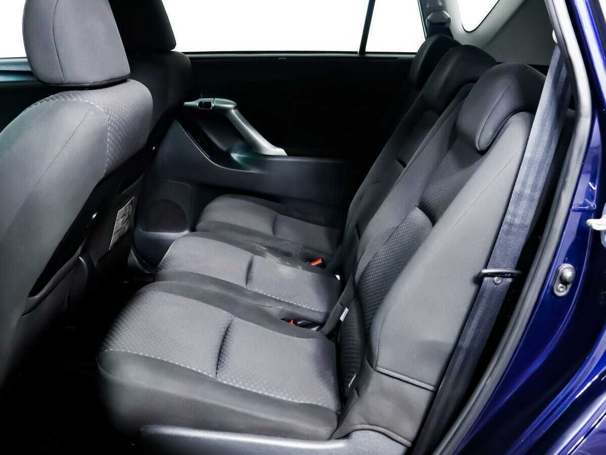 Toyota Verso с пробегом — 2010 год. Фото: #11