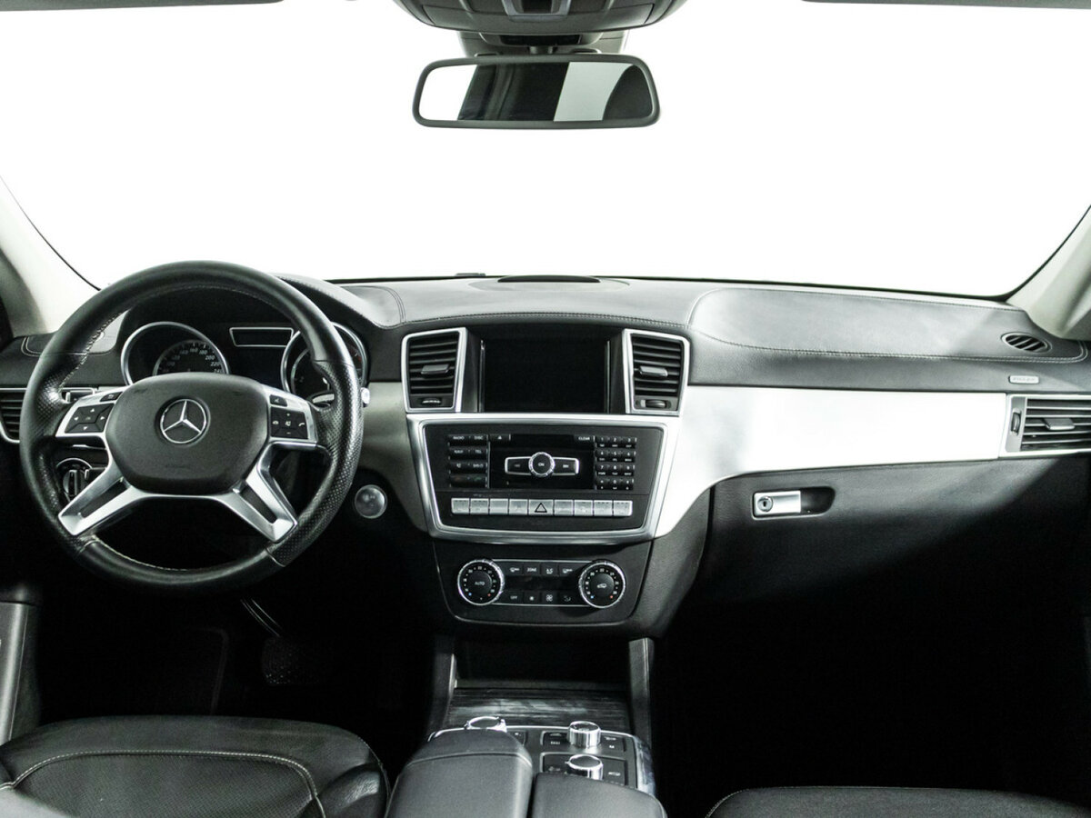 Mercedes-Benz GL-Класс с пробегом — 2015 год. Фото: #10