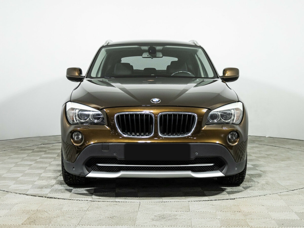 BMW X1 с пробегом — 2012 год. Фото: #1