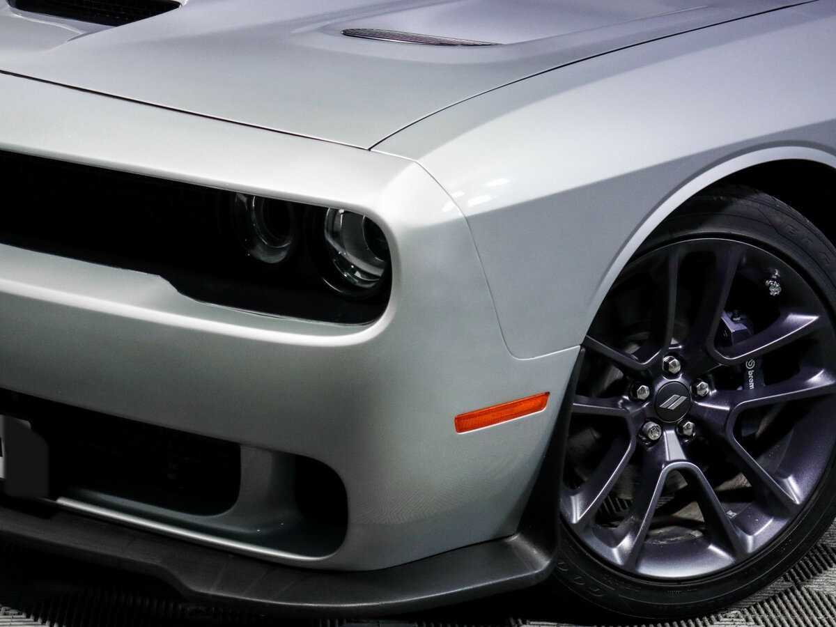 Dodge Challenger с пробегом — 2022 год. Фото: #15