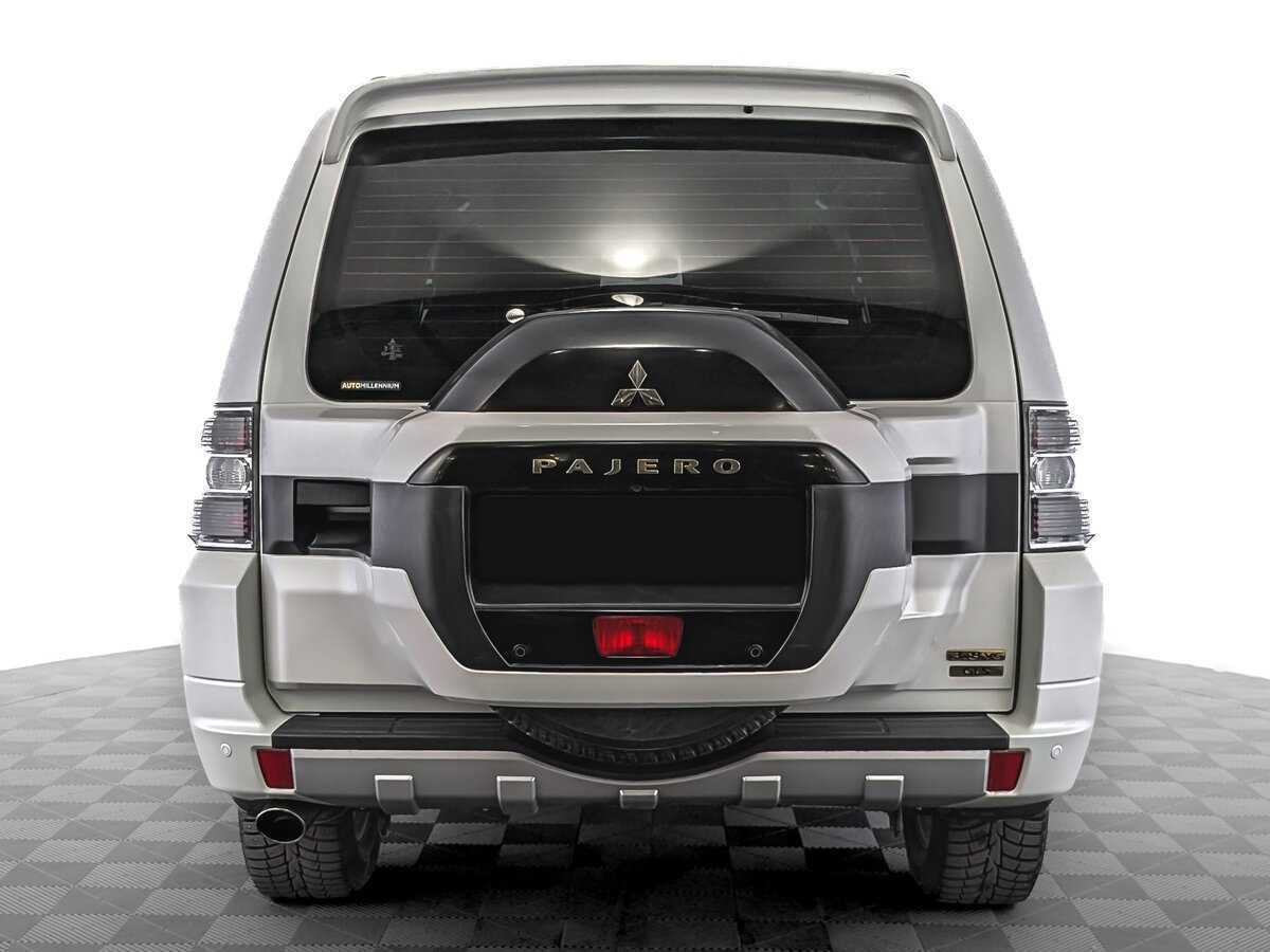 Mitsubishi Pajero с пробегом — 2019 год. Фото: #5