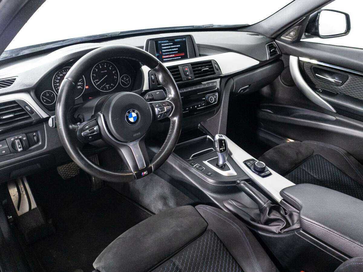 BMW 3 серии с пробегом — 2017 год. Фото: #10