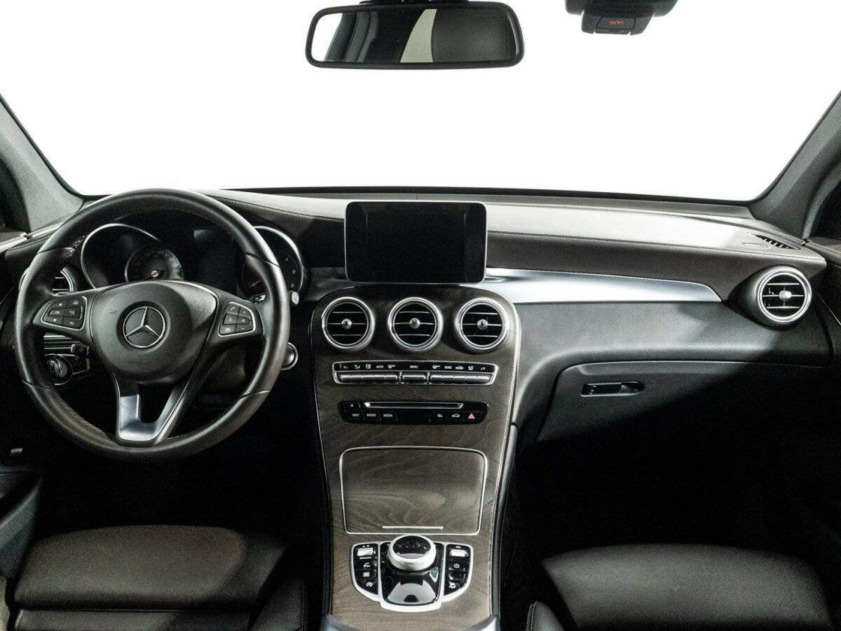Mercedes-Benz GLC с пробегом — 2017 год. Фото: #12