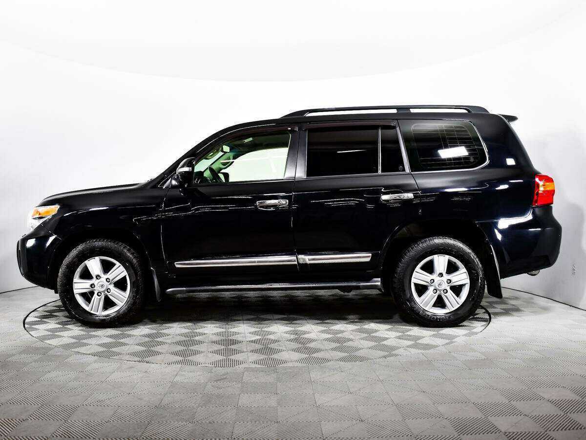Toyota Land Cruiser с пробегом — 2012 год. Фото: #7