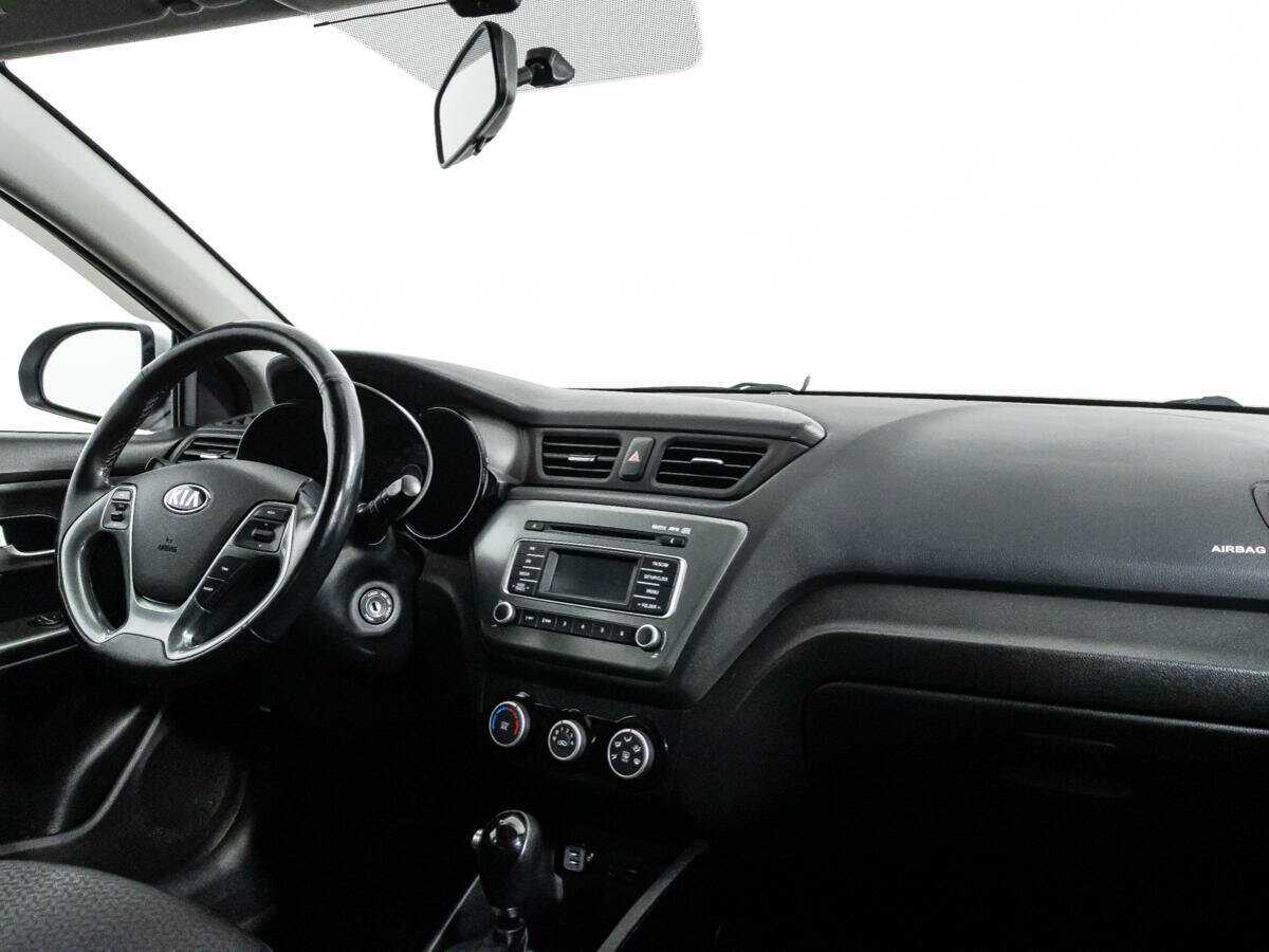 Kia Rio с пробегом — 2017 год. Фото: #8