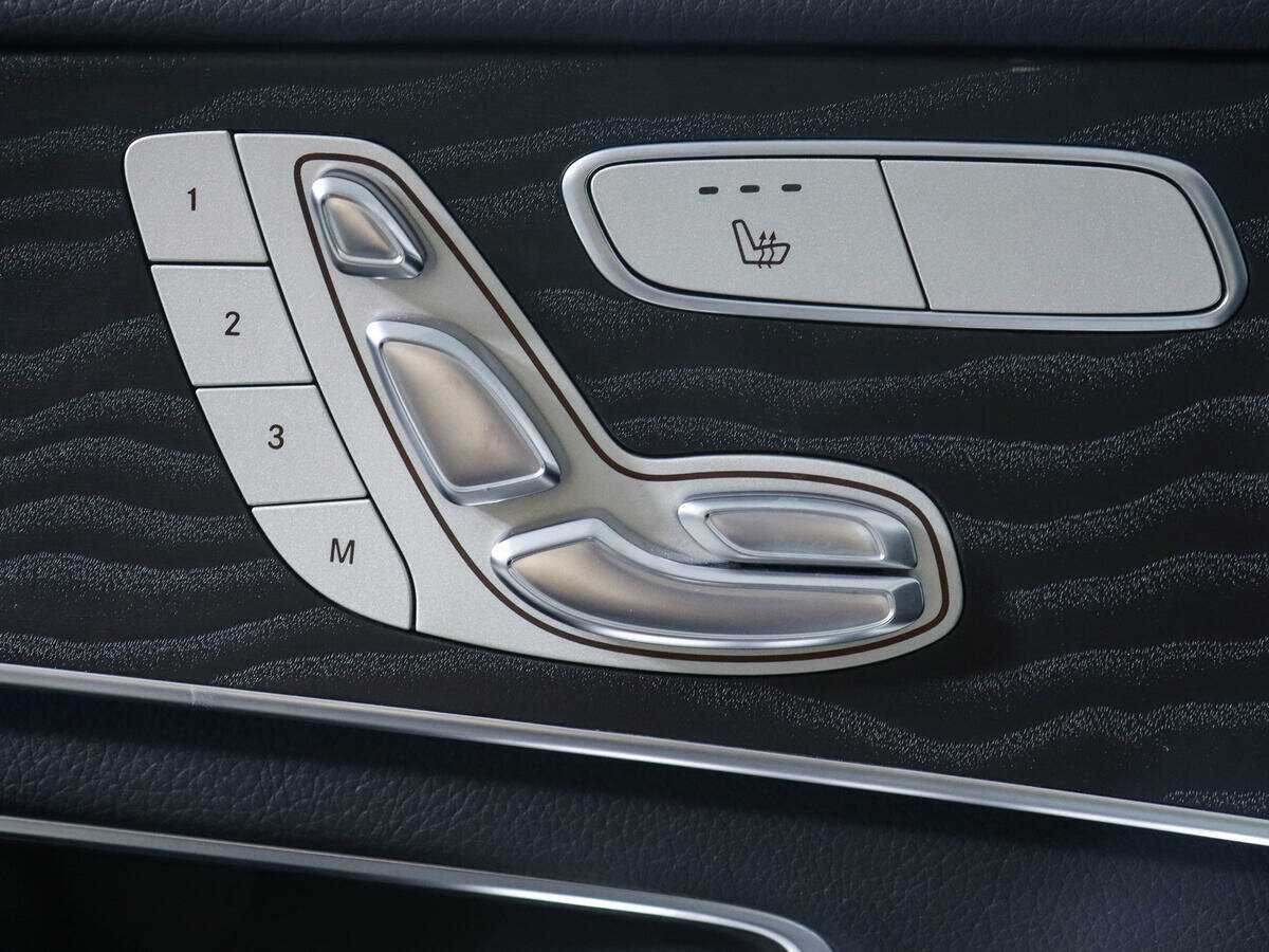 Mercedes-Benz GLC с пробегом — 2017 год. Фото: #14