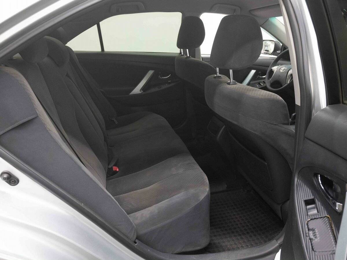 Toyota Camry с пробегом — 2007 год. Фото: #9