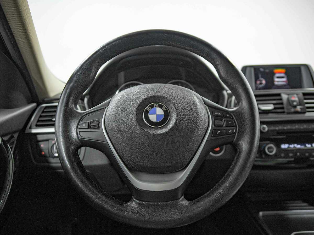 BMW 3 серии с пробегом — 2017 год. Фото: #7