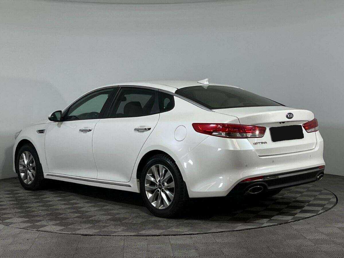 Kia Optima с пробегом — 2016 год. Фото: #6