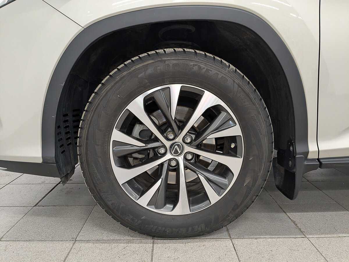 Lexus RX с пробегом — 2019 год. Фото: #11
