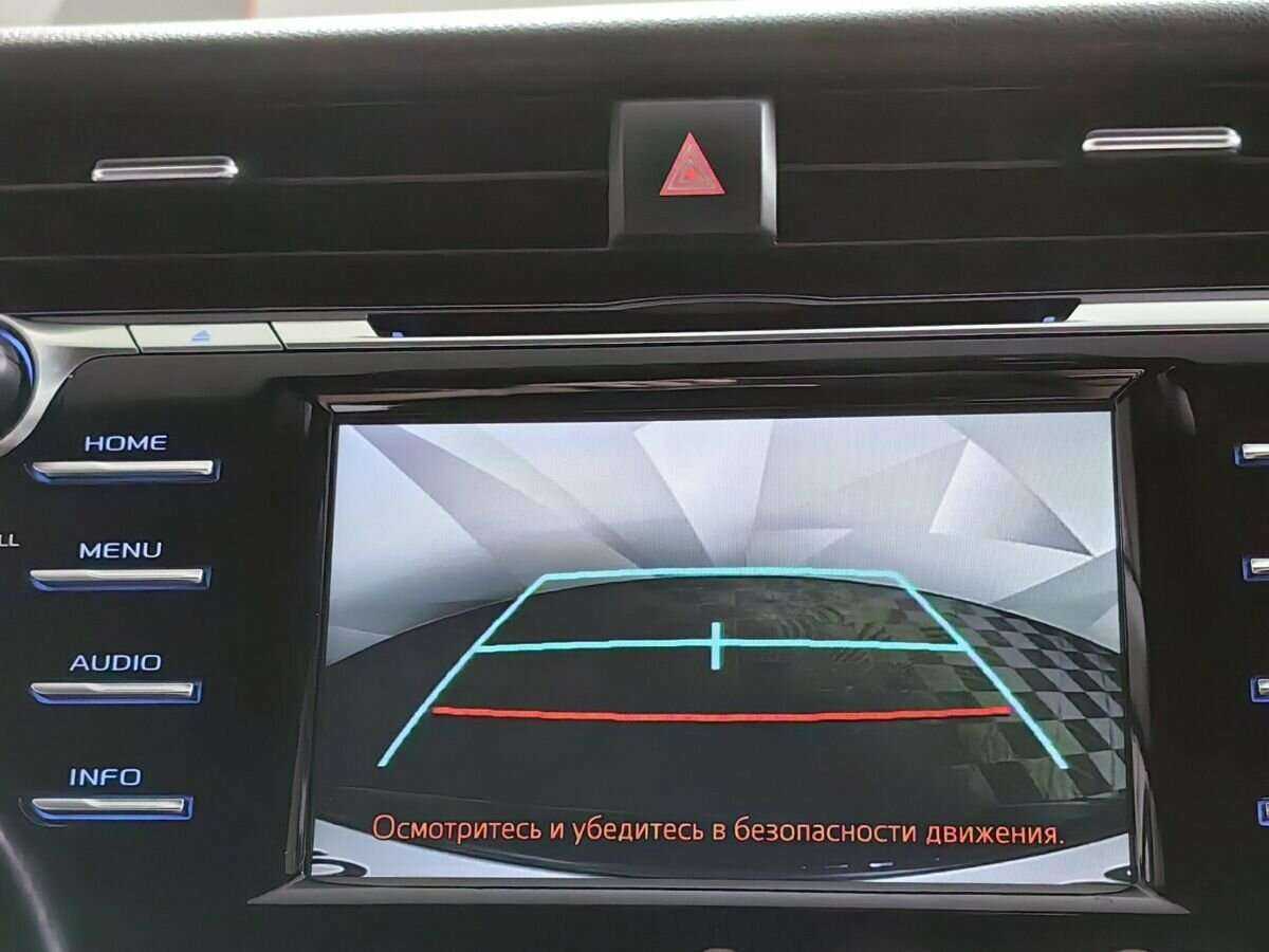 Toyota Camry с пробегом — 2019 год. Фото: #15