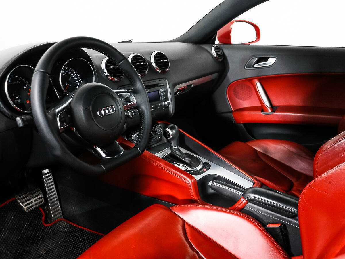 Audi TT с пробегом — 2006 год. Фото: #6