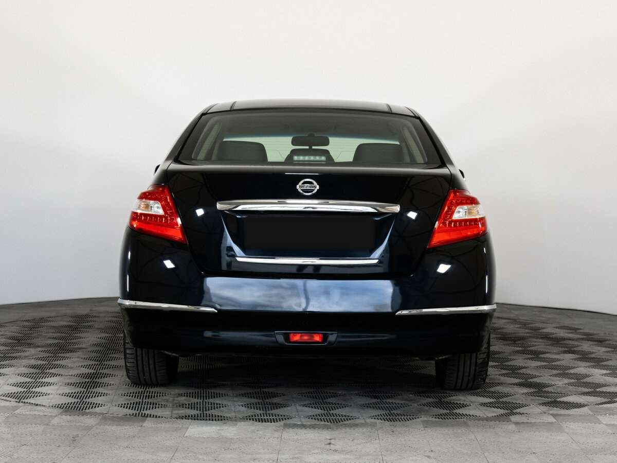 Nissan Teana с пробегом — 2010 год. Фото: #4