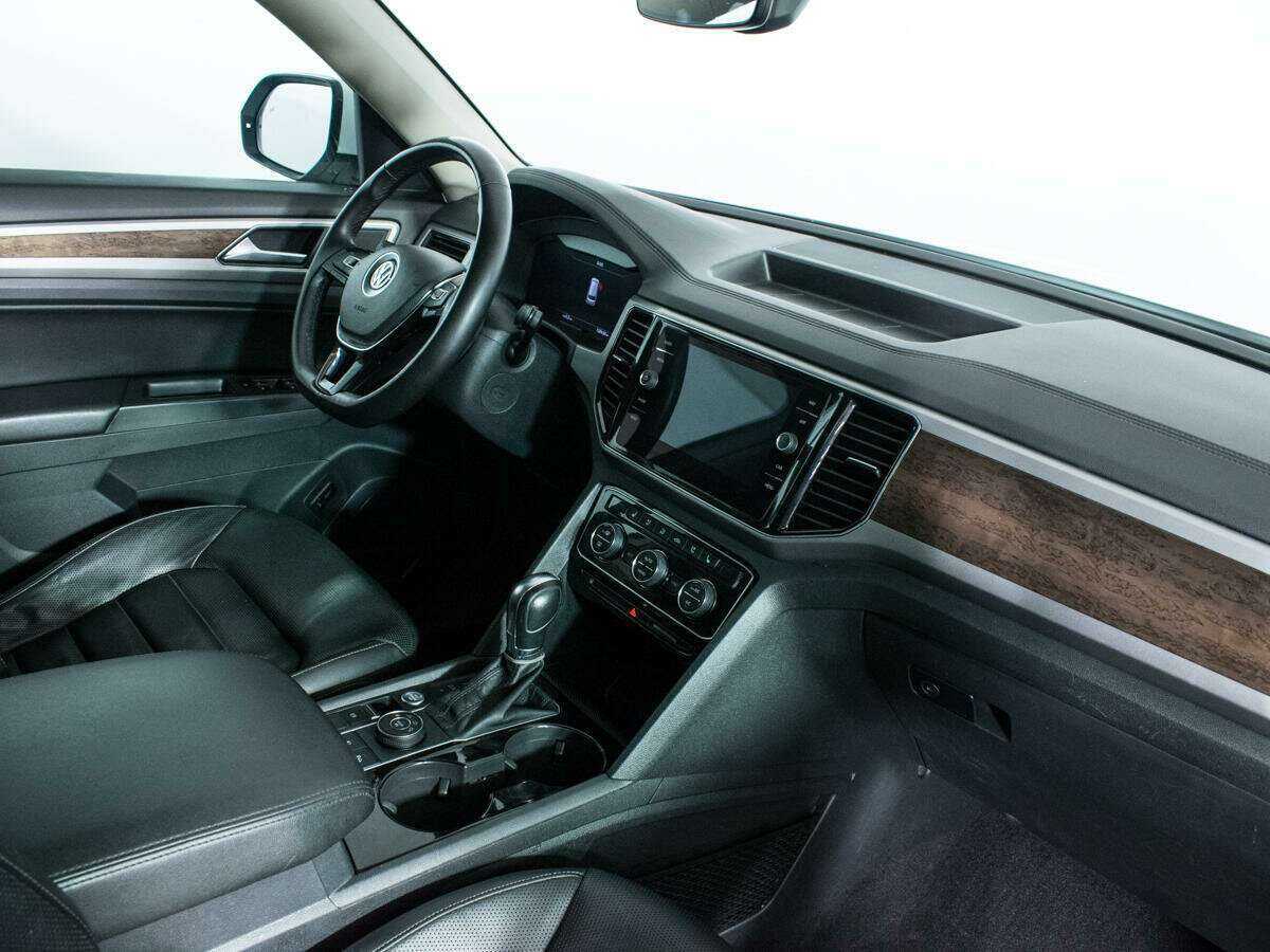 Volkswagen Teramont с пробегом — 2018 год. Фото: #7