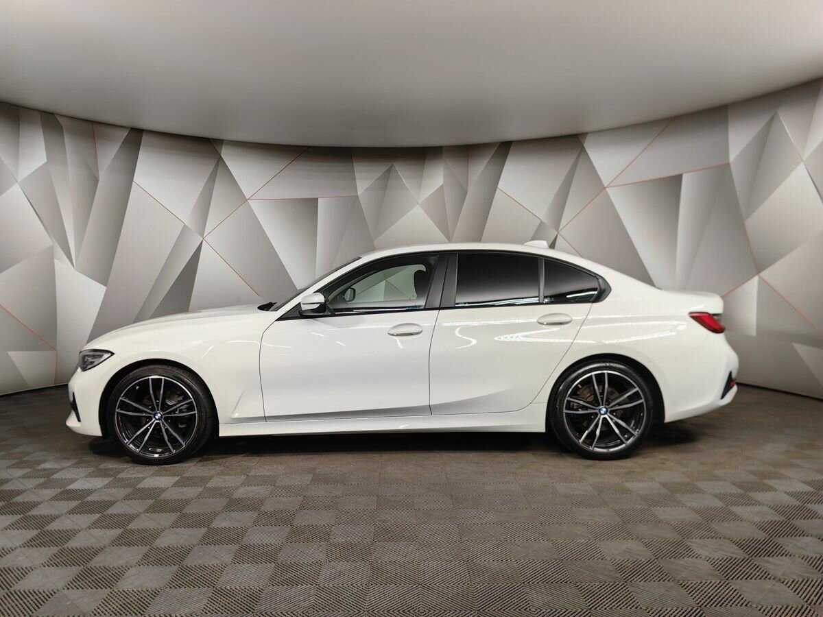 BMW 3 серии с пробегом — 2020 год. Фото: #4