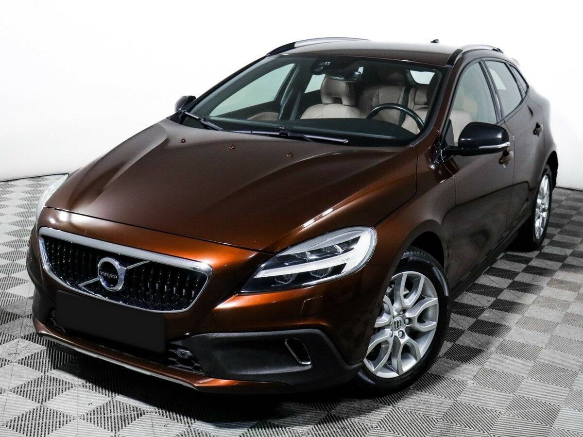 Volvo V40 Cross Country с пробегом — 2018 год. Фото: #16