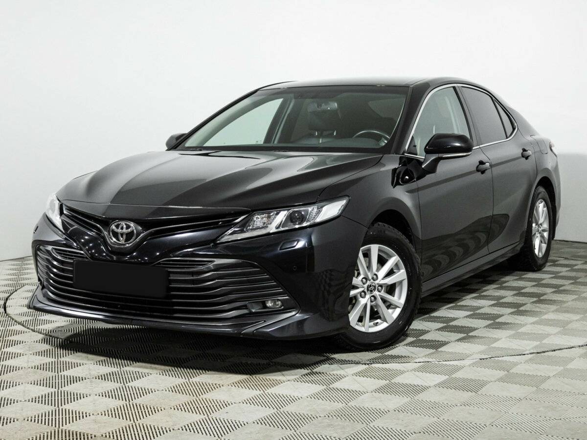 Toyota Camry с пробегом — 2018 год. Фото: #0