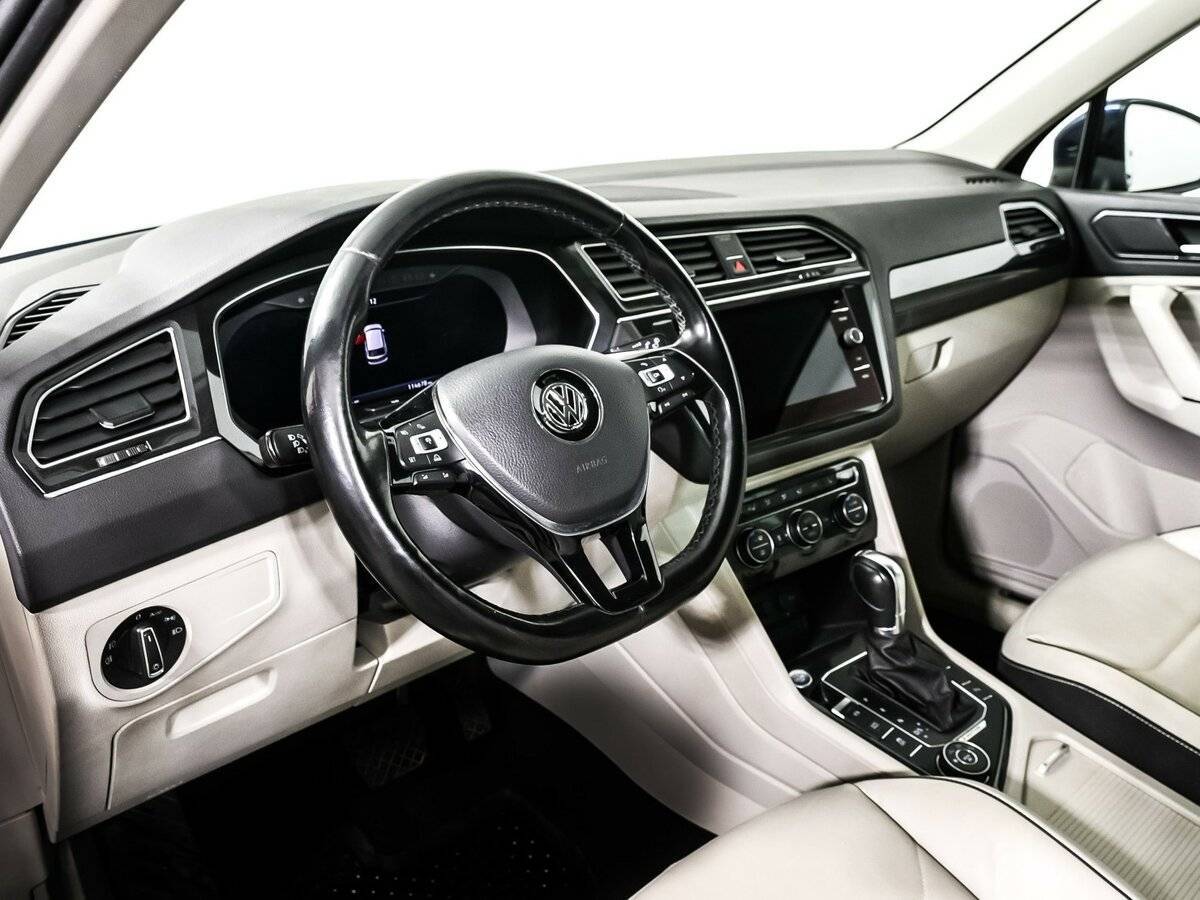 Volkswagen Tiguan с пробегом — 2017 год. Фото: #12
