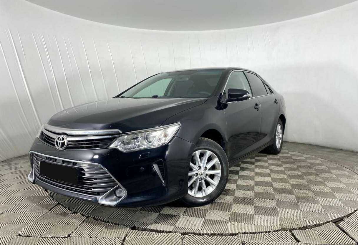 Toyota Camry с пробегом — 2017 год. Посмотреть фото