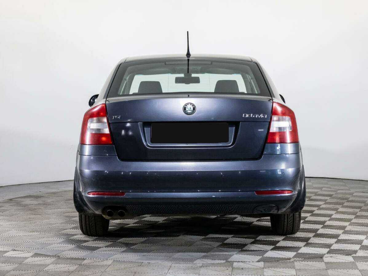 Skoda Octavia с пробегом — 2011 год. Фото: #5