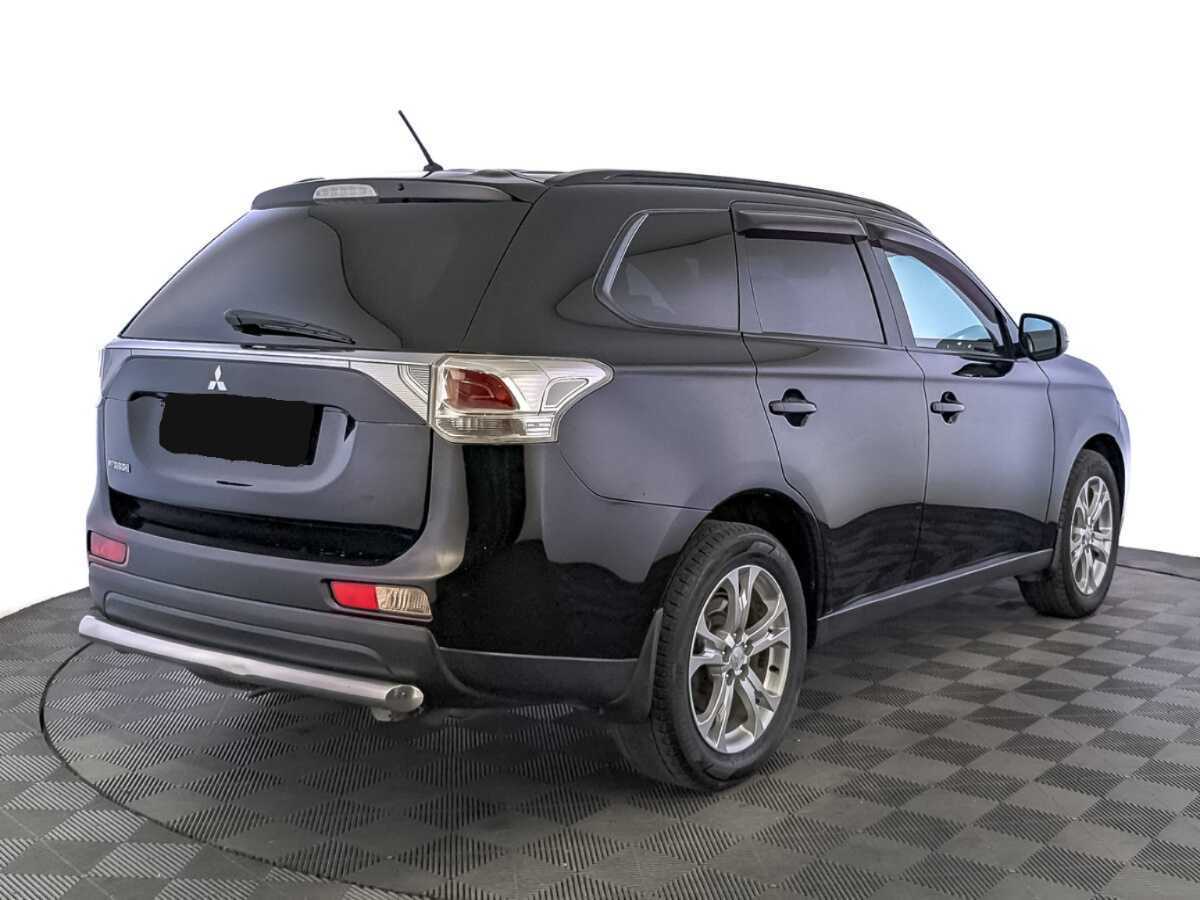 Mitsubishi Outlander с пробегом — 2012 год. Фото: #4