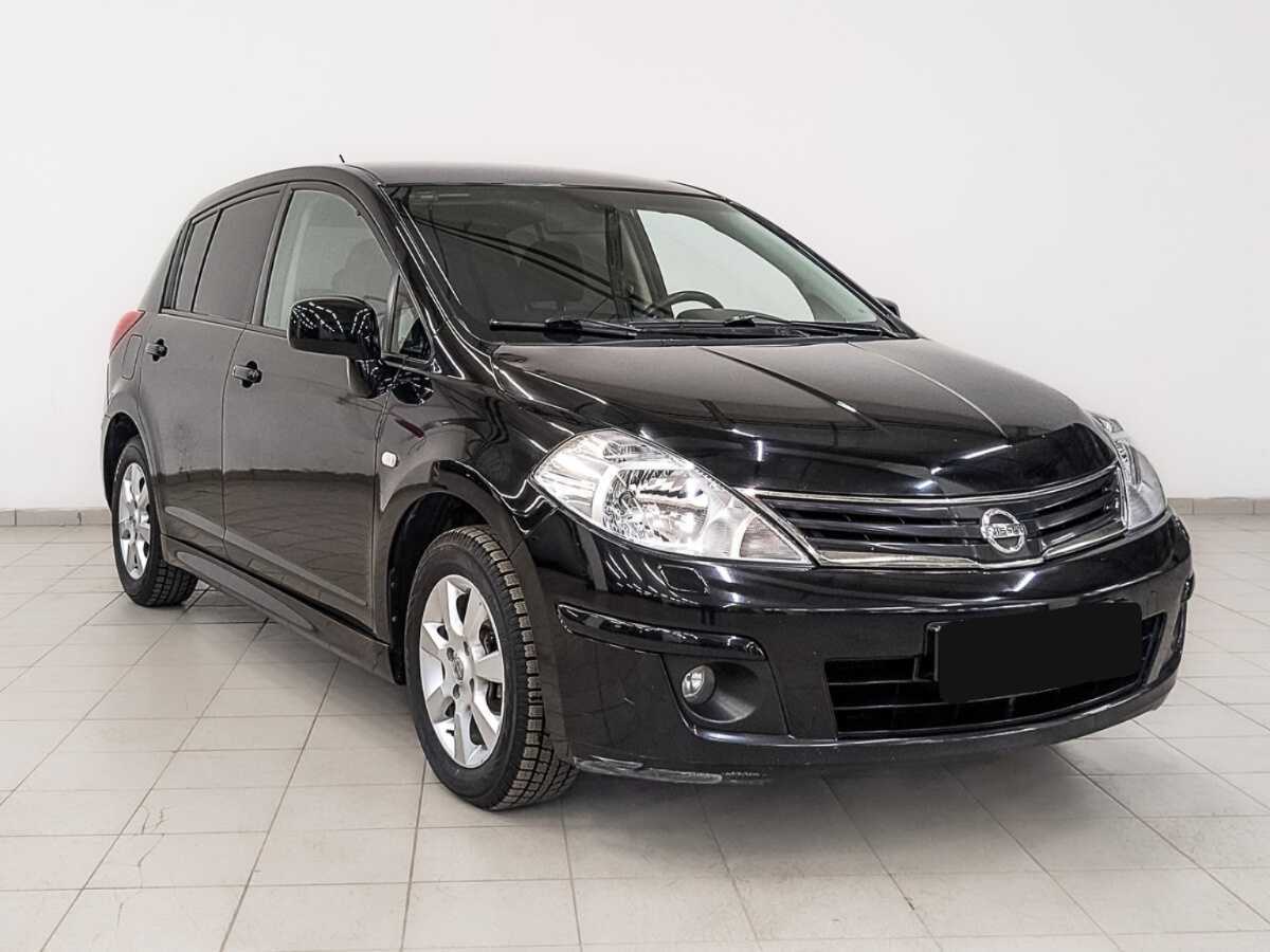 Nissan Tiida с пробегом — 2010 год. Фото: #2
