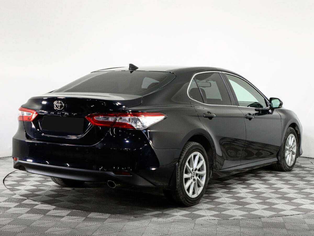 Toyota Camry с пробегом — 2021 год. Фото: #4