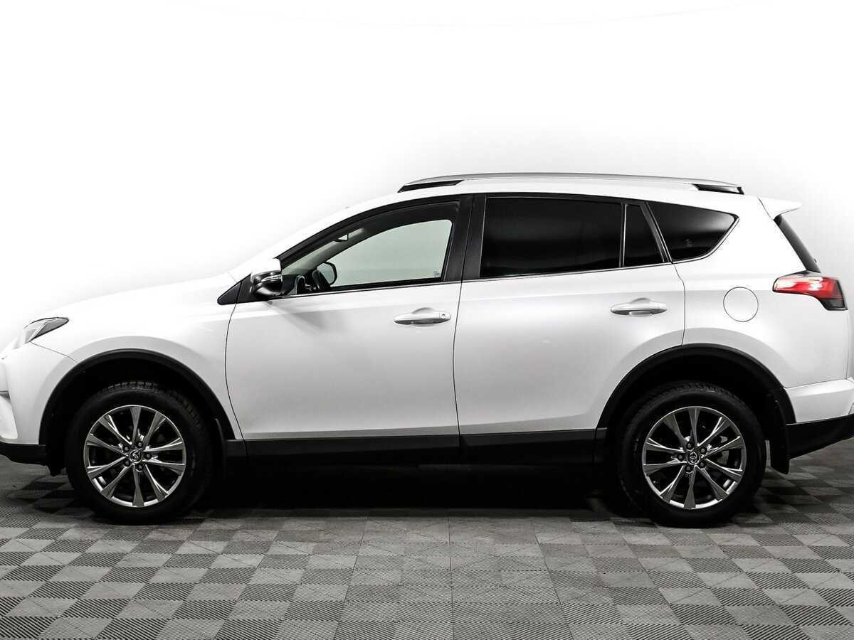 Toyota RAV4 с пробегом — 2019 год. Фото: #7