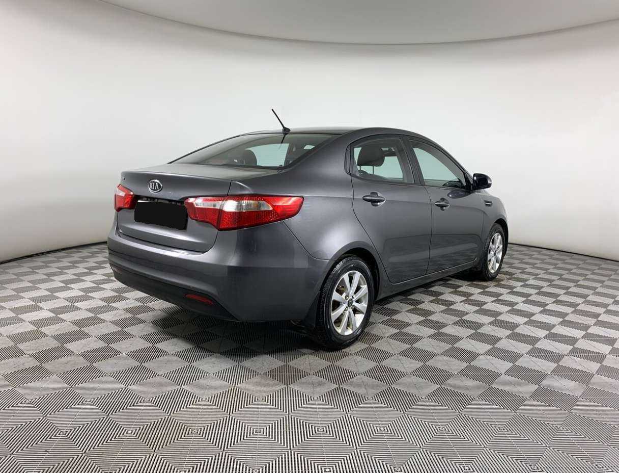 Kia Rio с пробегом — 2012 год. Фото: #4