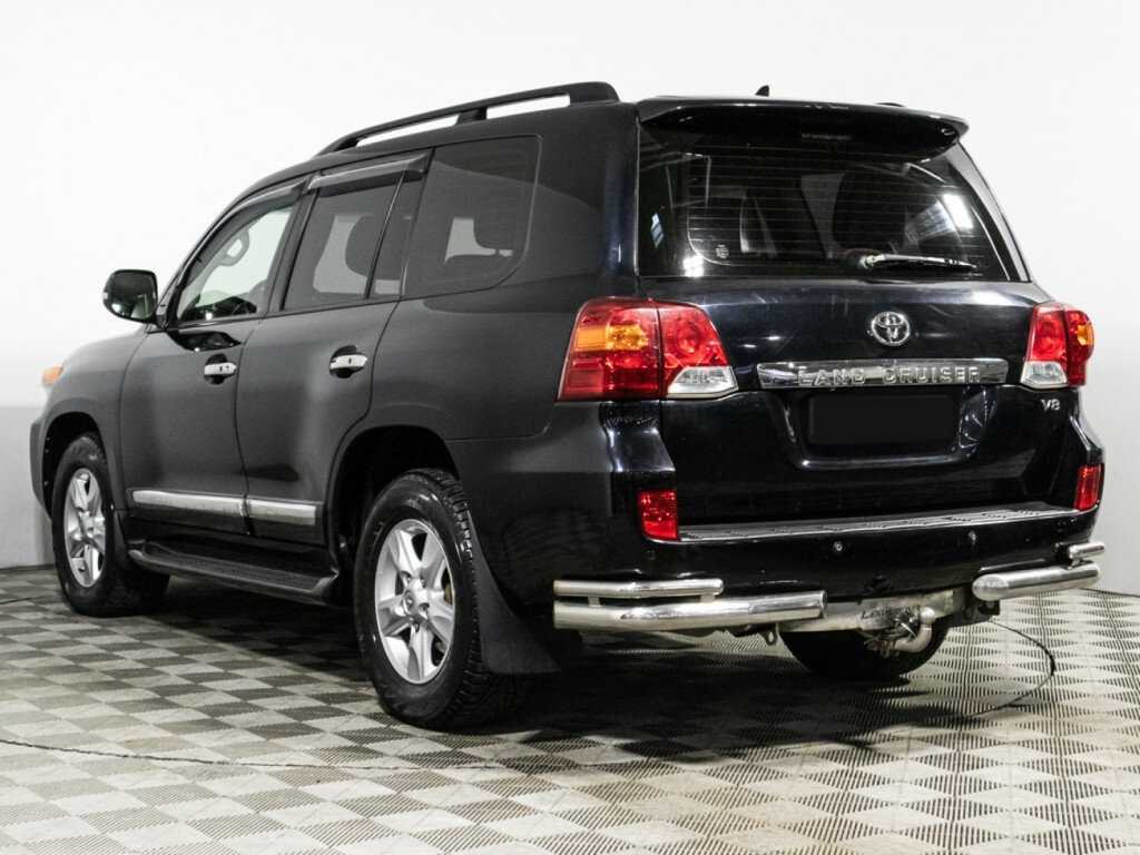 Toyota Land Cruiser с пробегом — 2013 год. Фото: #6