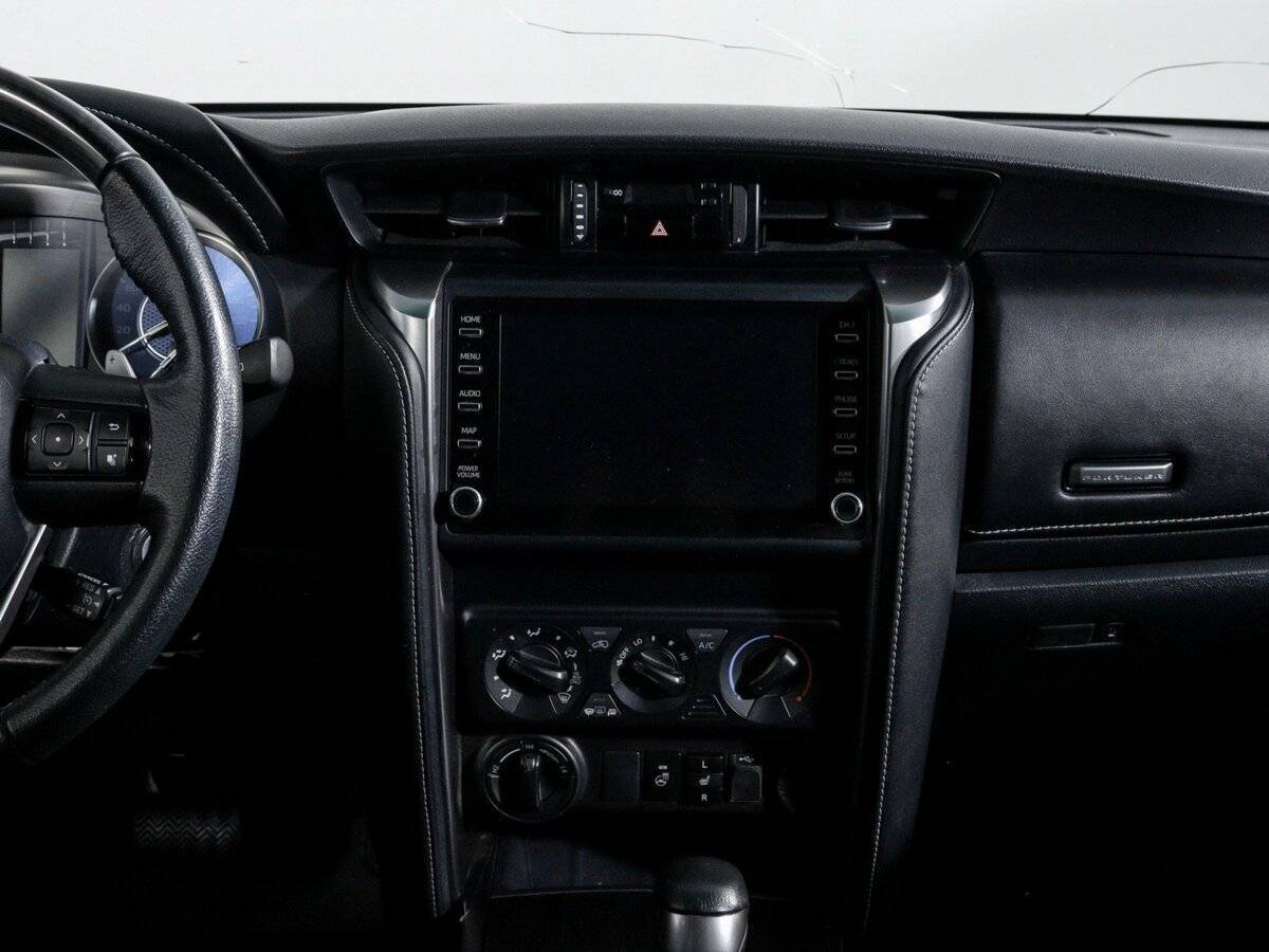 Toyota Fortuner с пробегом — 2021 год. Фото: #7