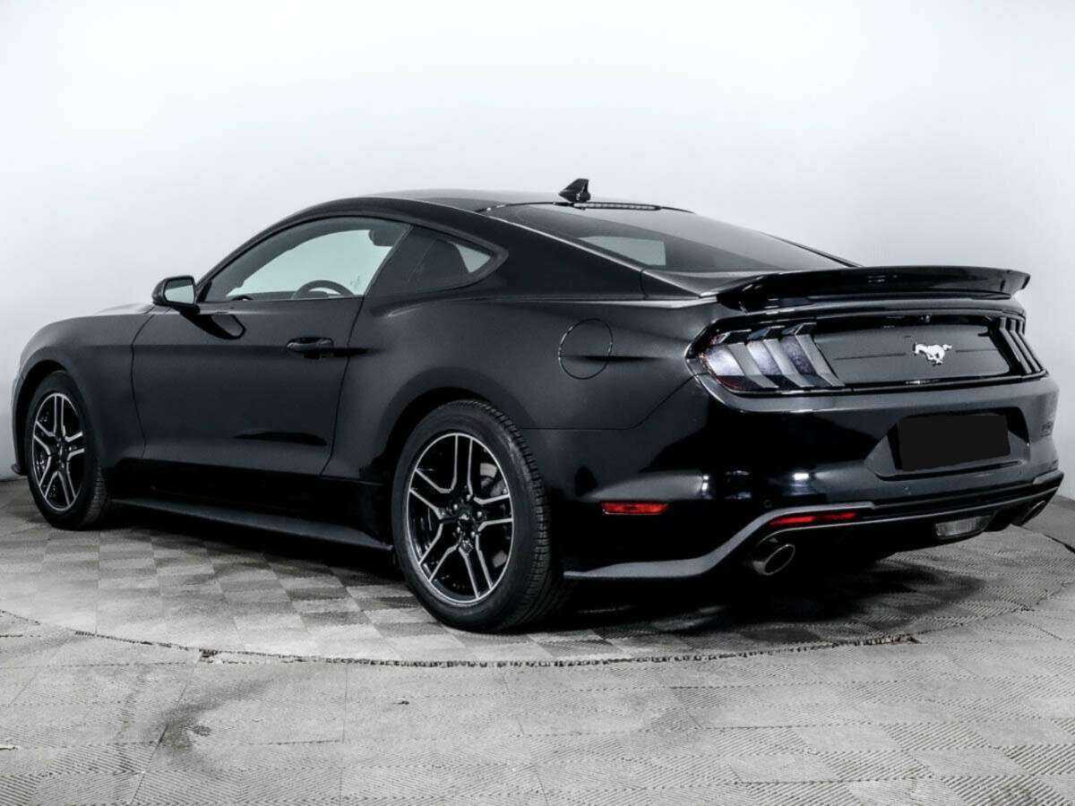 Ford Mustang с пробегом — 2021 год. Фото: #5