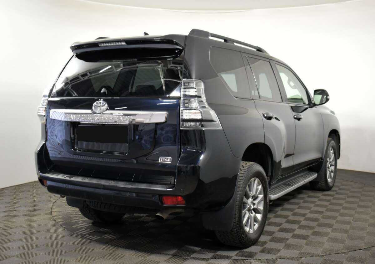 Toyota Land Cruiser Prado с пробегом — 2017 год. Фото: #3