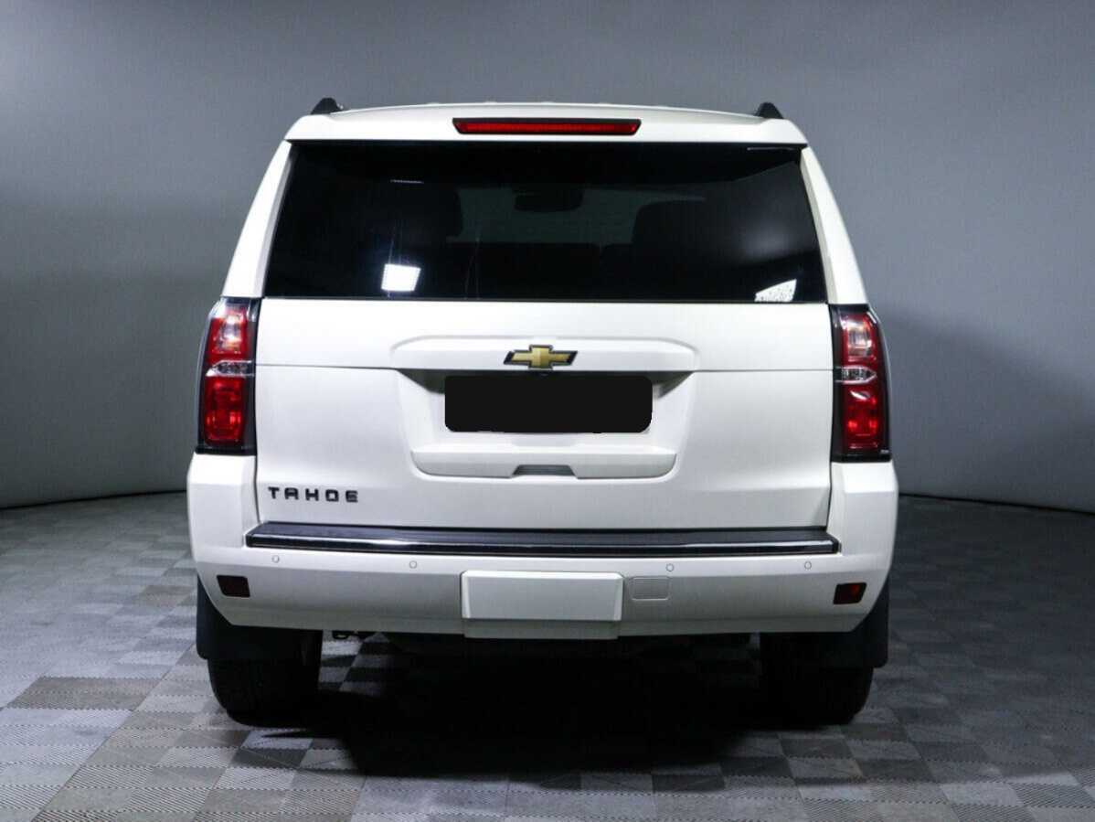Chevrolet Tahoe с пробегом — 2015 год. Фото: #5