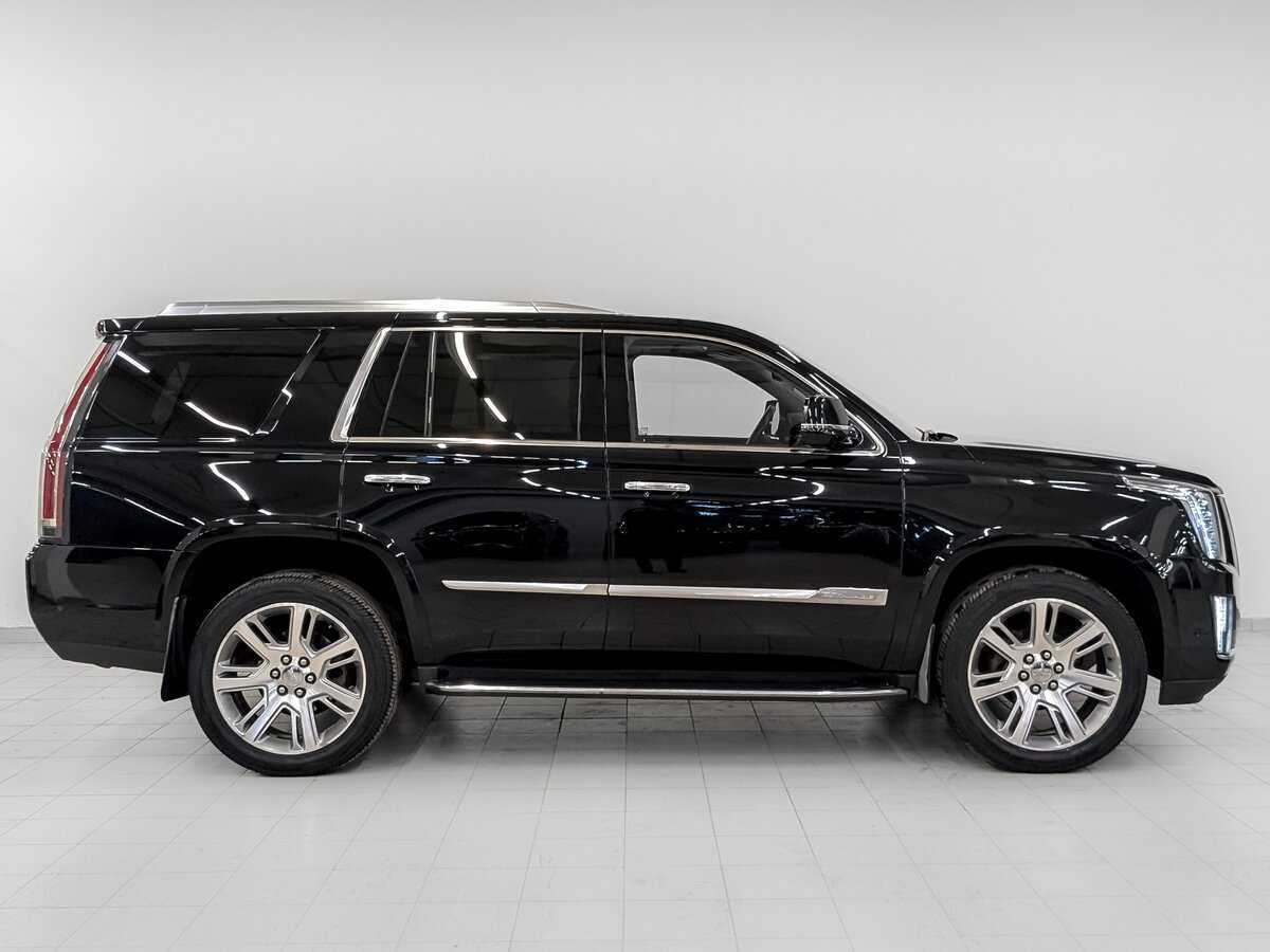 Cadillac Escalade с пробегом — 2017 год. Фото: #3