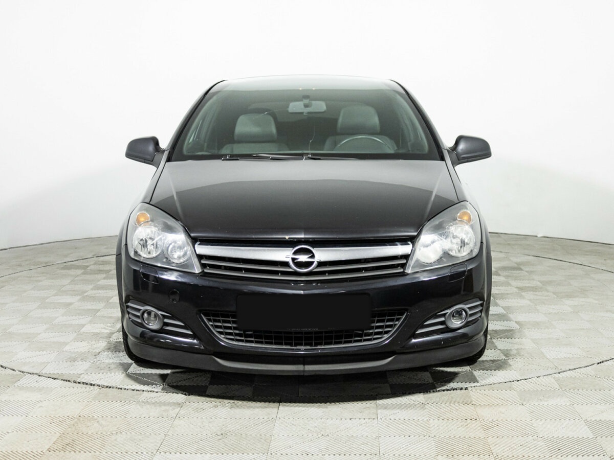 Opel Astra с пробегом — 2010 год. Фото: #1