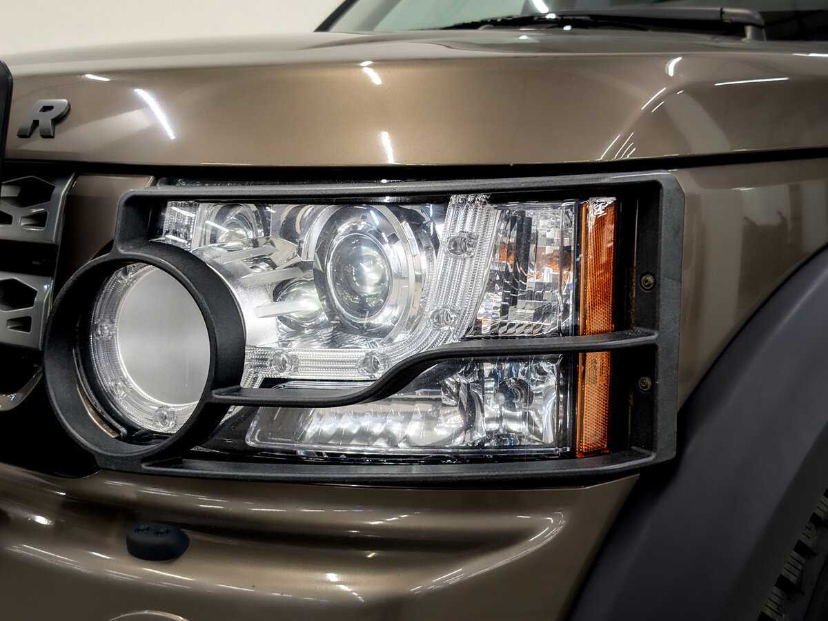 Land Rover Discovery с пробегом — 2013 год. Фото: #16