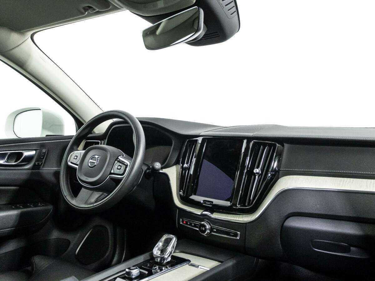 Volvo XC60 с пробегом — 2021 год. Фото: #8