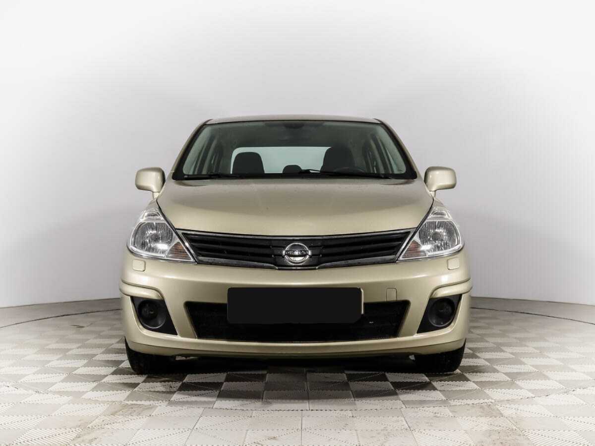 Nissan Tiida с пробегом — 2011 год. Фото: #1