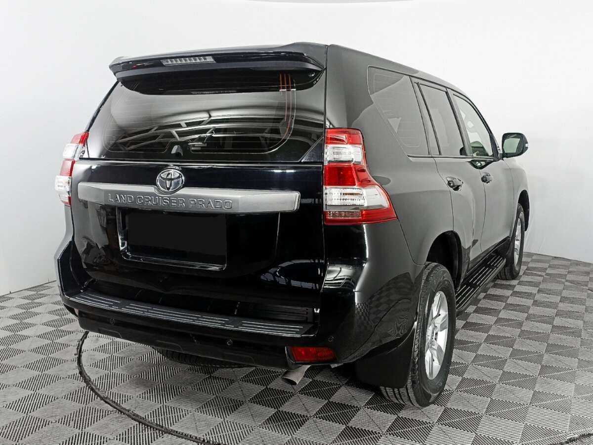 Toyota Land Cruiser Prado с пробегом — 2015 год. Фото: #3