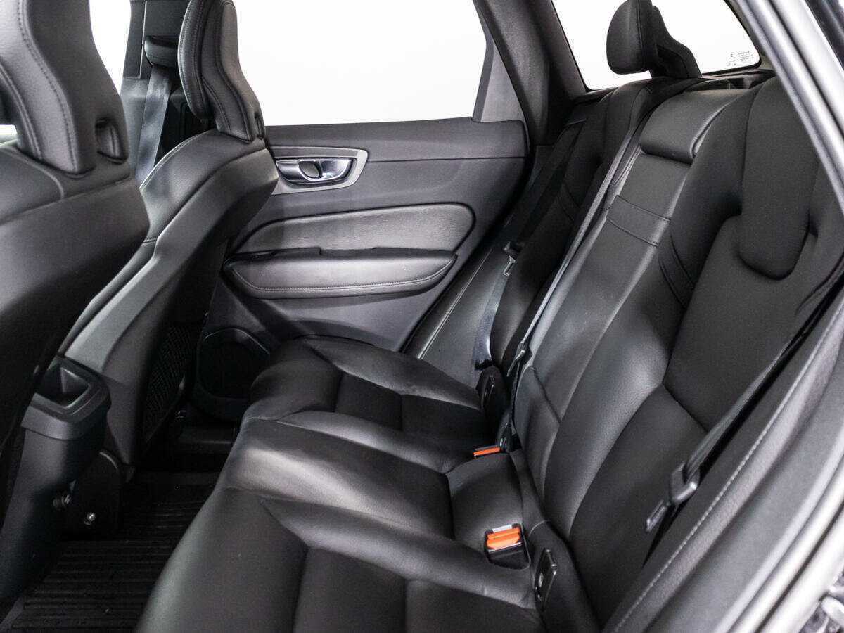 Volvo XC60 с пробегом — 2019 год. Фото: #9