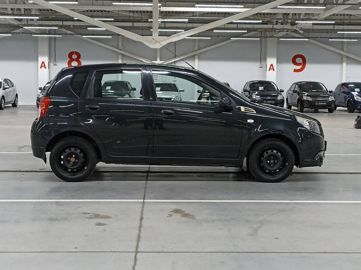Chevrolet Aveo с пробегом — 2011 год. Фото: #3