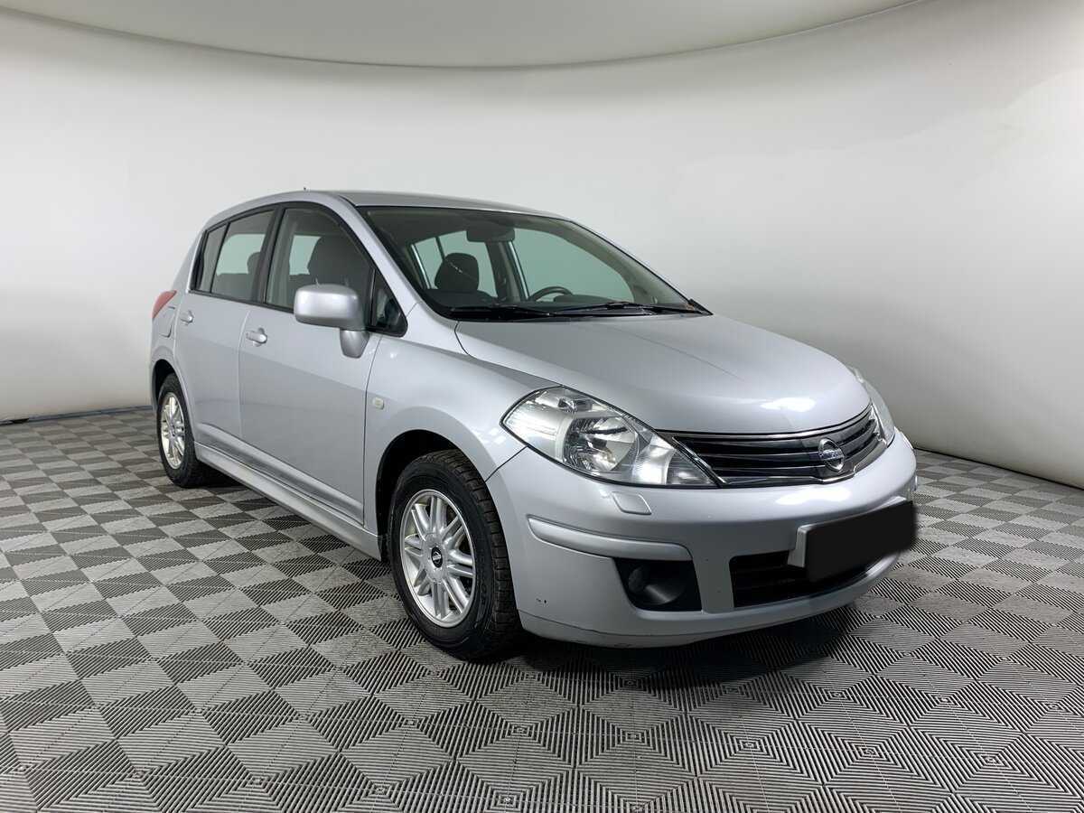 Nissan Tiida с пробегом — 2011 год. Фото: #2