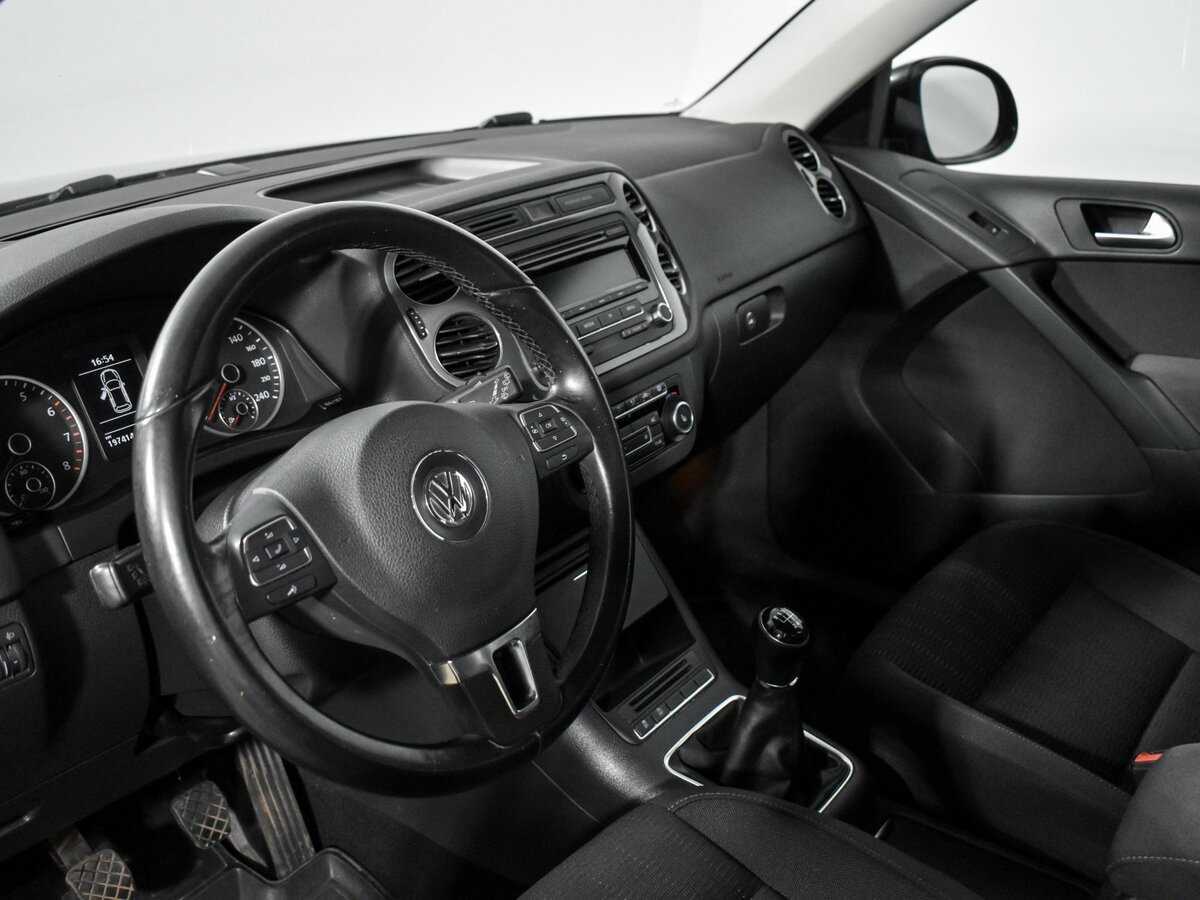 Volkswagen Tiguan с пробегом — 2011 год. Фото: #5