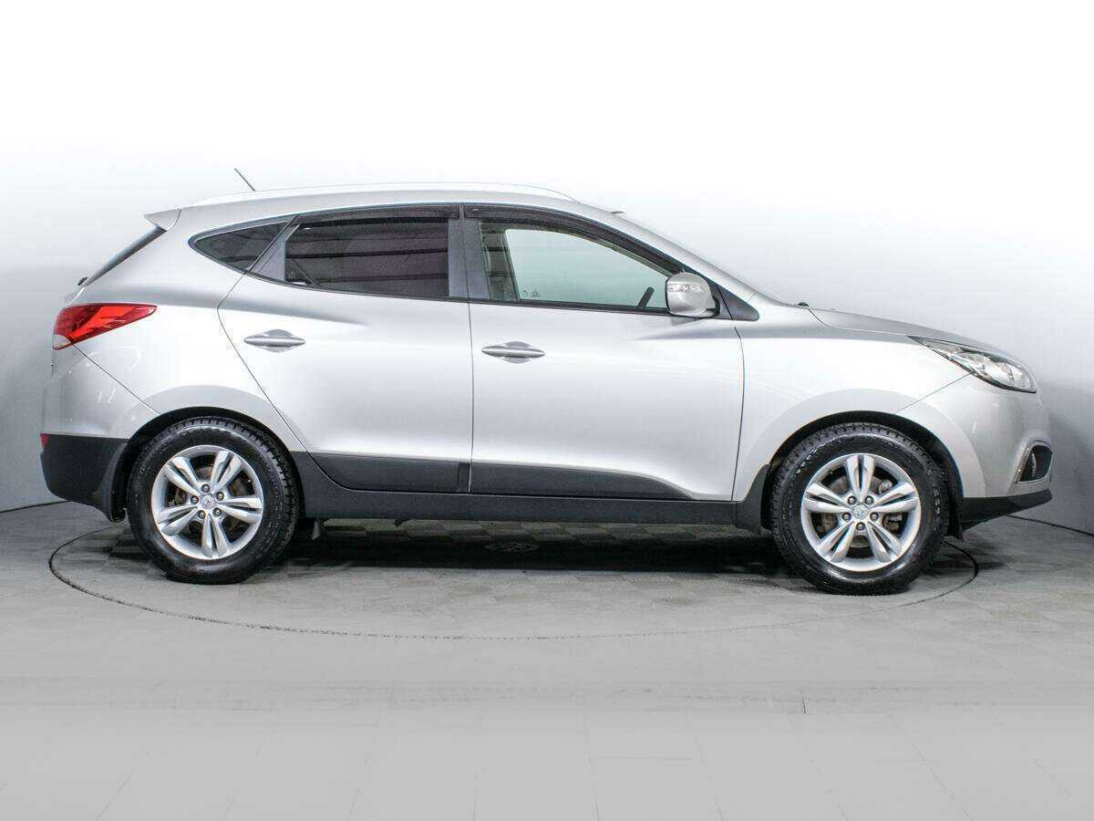 Hyundai ix35 с пробегом — 2011 год. Фото: #3